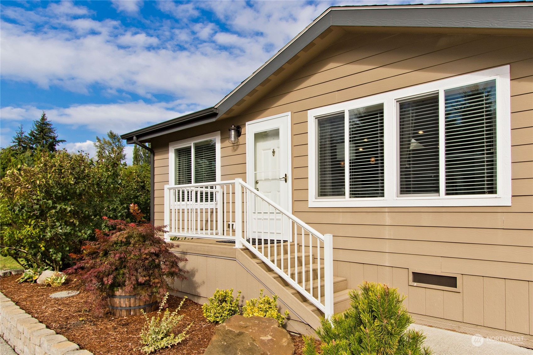 23825 15th Avenue Southeast, Unit 413 Bothell, WA 98021 - Photo 3 of 26