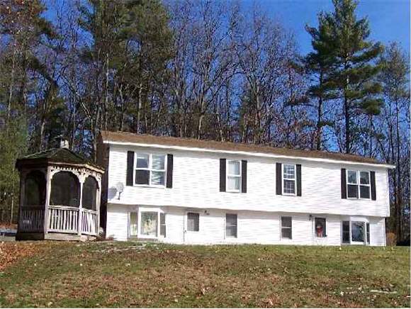 71 Robinson Road Hudson, NH 03051 - Photo 1 of 9