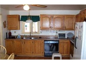 71 Robinson Road Hudson, NH 03051 - Photo 2 of 9