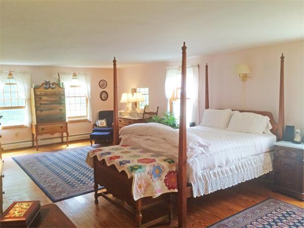 124 Acushnet Road Mattapoisett, MA 02739 - Photo 13 of 20 Gallery Image 13