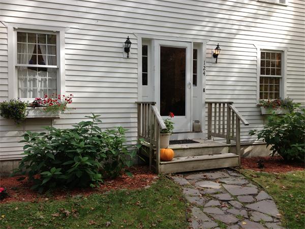 124 Acushnet Road Mattapoisett, MA 02739 - Photo 2 of 20 Gallery Image 2