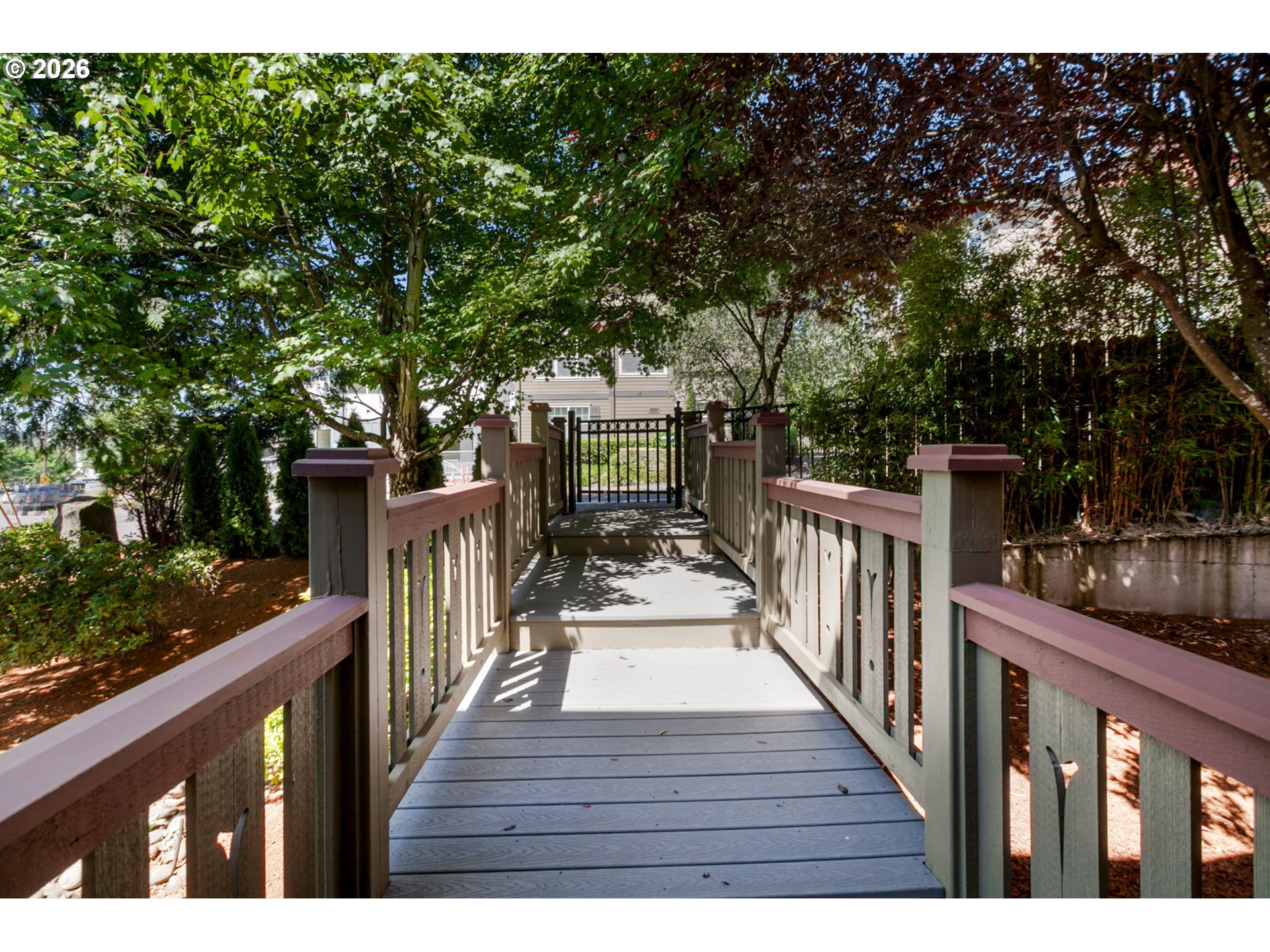 2939 Southwest Custer Street Portland, OR 97219 - Photo 39 of 48