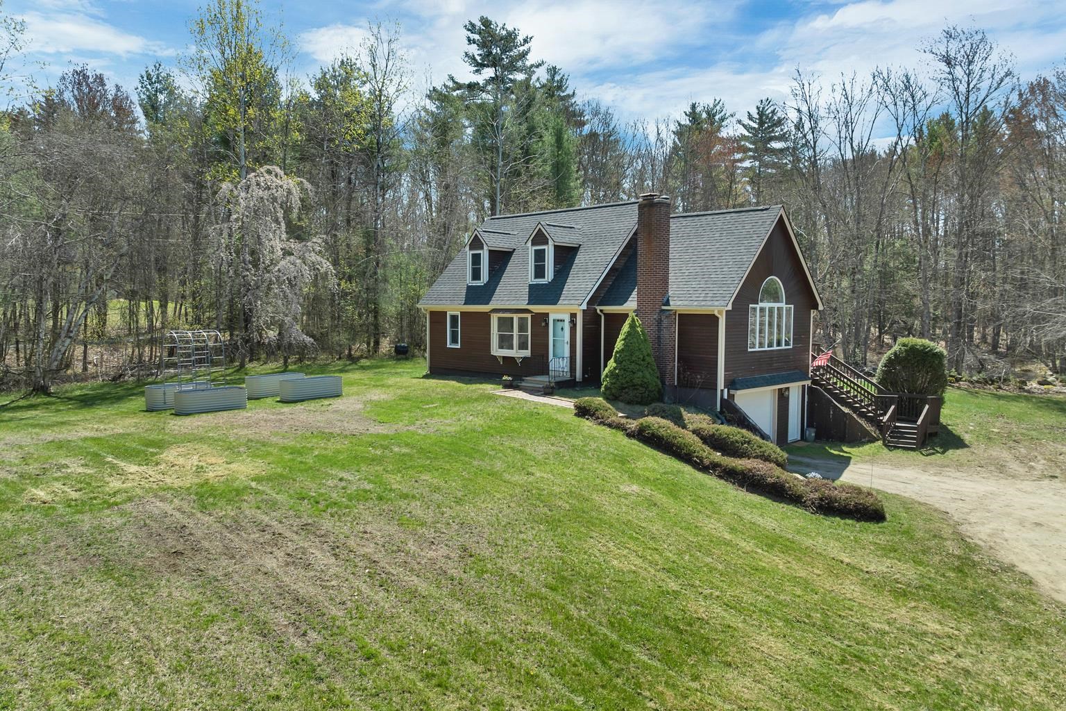 165 Old Bay Road New Durham, NH 03855 - Photo 1 of 34 Gallery Image 1