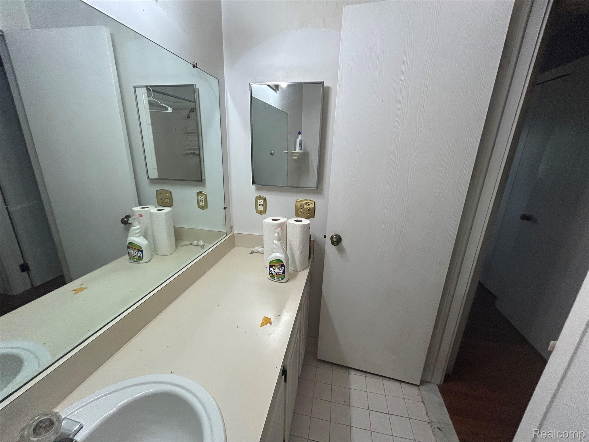 30445 West 14 Mile Road, Unit 69 Farmington, MI 48334 - Photo 32 of 45 IMG_7376.JPG
