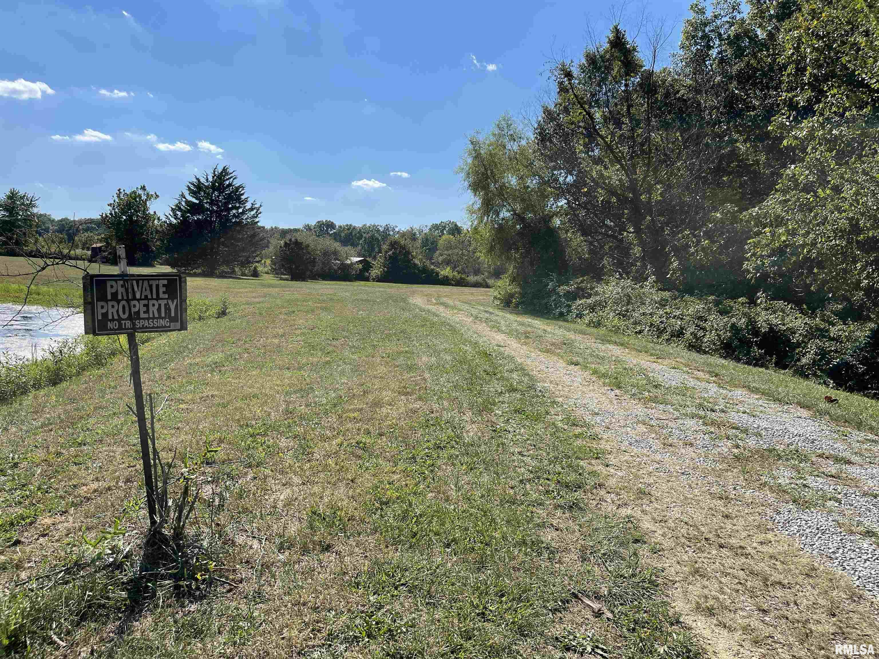 1037 Burge Road Centralia, IL 62801 - Photo 17 of 48