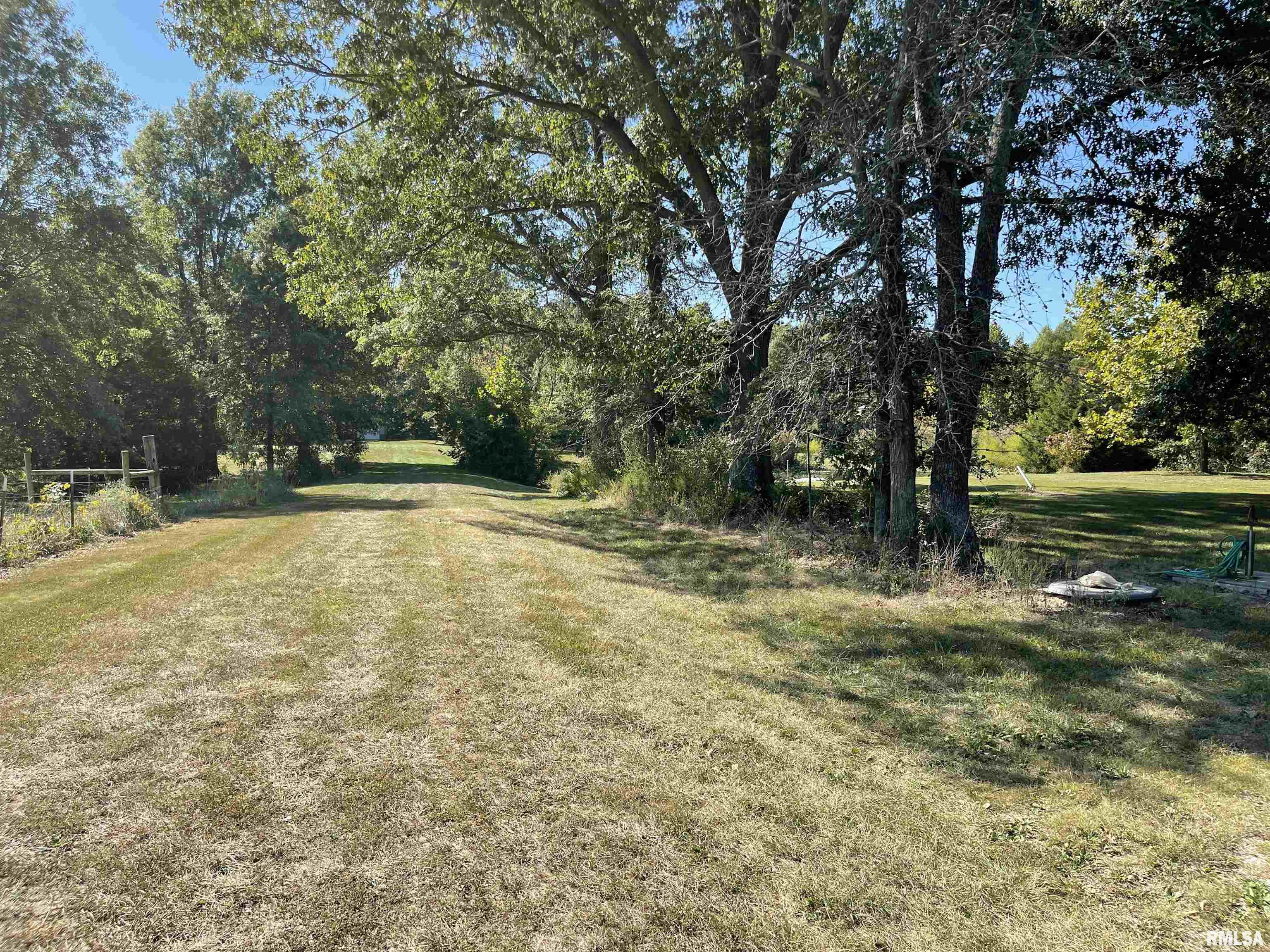 1037 Burge Road Centralia, IL 62801 - Photo 23 of 48