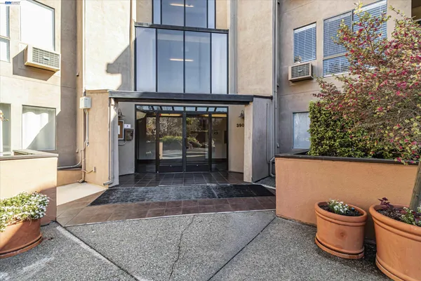 $409,000 | 39059 Guardino Drive, Unit 206, Fremont, CA 94538