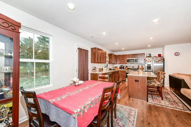 $315,000 | 1645 Juniper Lane, Greenfield, IN 46140