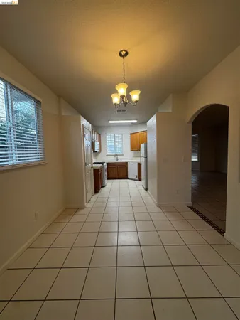 $2,800 | 8224 Shay Circle, Stockton, CA 95212