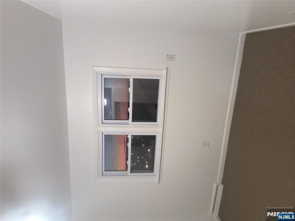 163 Maple Street Fairview, NJ 07022 - Photo 10 of 12