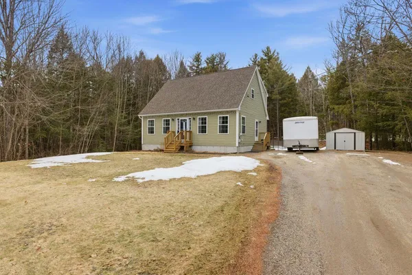 $479,900 | 720 Parker Farm Road, Buxton, ME 04093