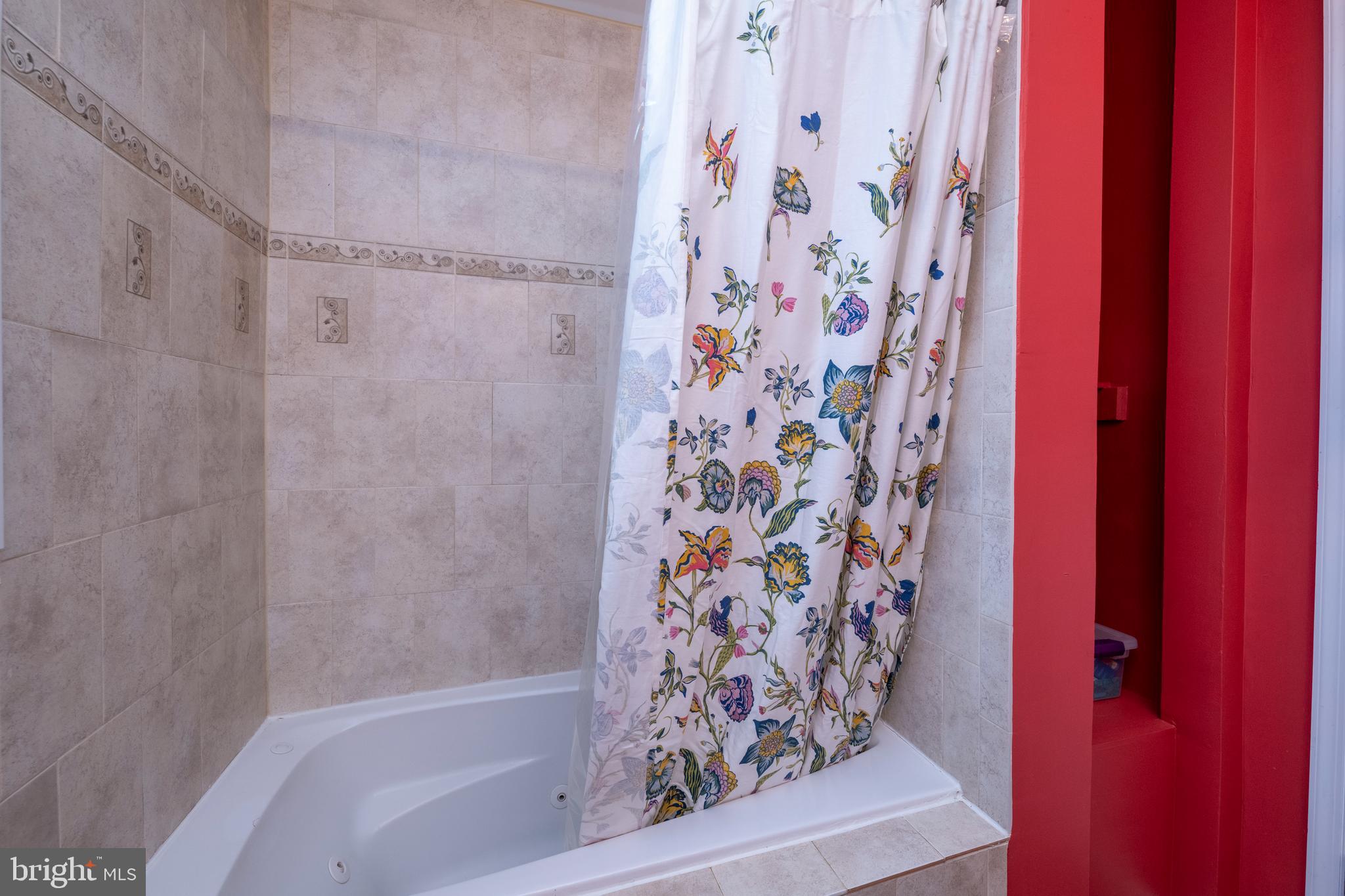 218 Murdock Road Baltimore, MD 21212 - Photo 25 of 41 Upstairs Bath