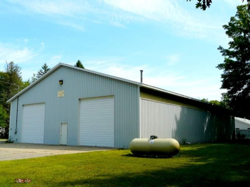 2377 South Homer Road Midland, MI 48640 - Photo 2 of 3 Pole Barn