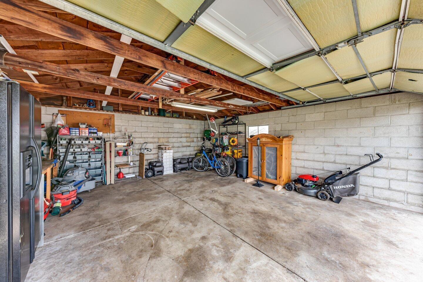 1085 Wiltshire Road Columbus, OH 43204 - Photo 32 of 34 002-1085WiltshireRoad-Columbus-OH-43204-
