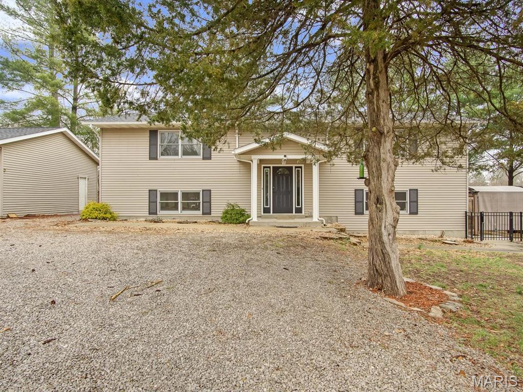 4542 Orlet Road Waterloo, IL 62298 - Photo 2 of 25