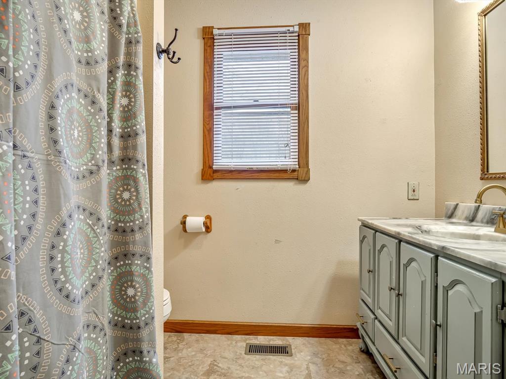4542 Orlet Road Waterloo, IL 62298 - Photo 9 of 25