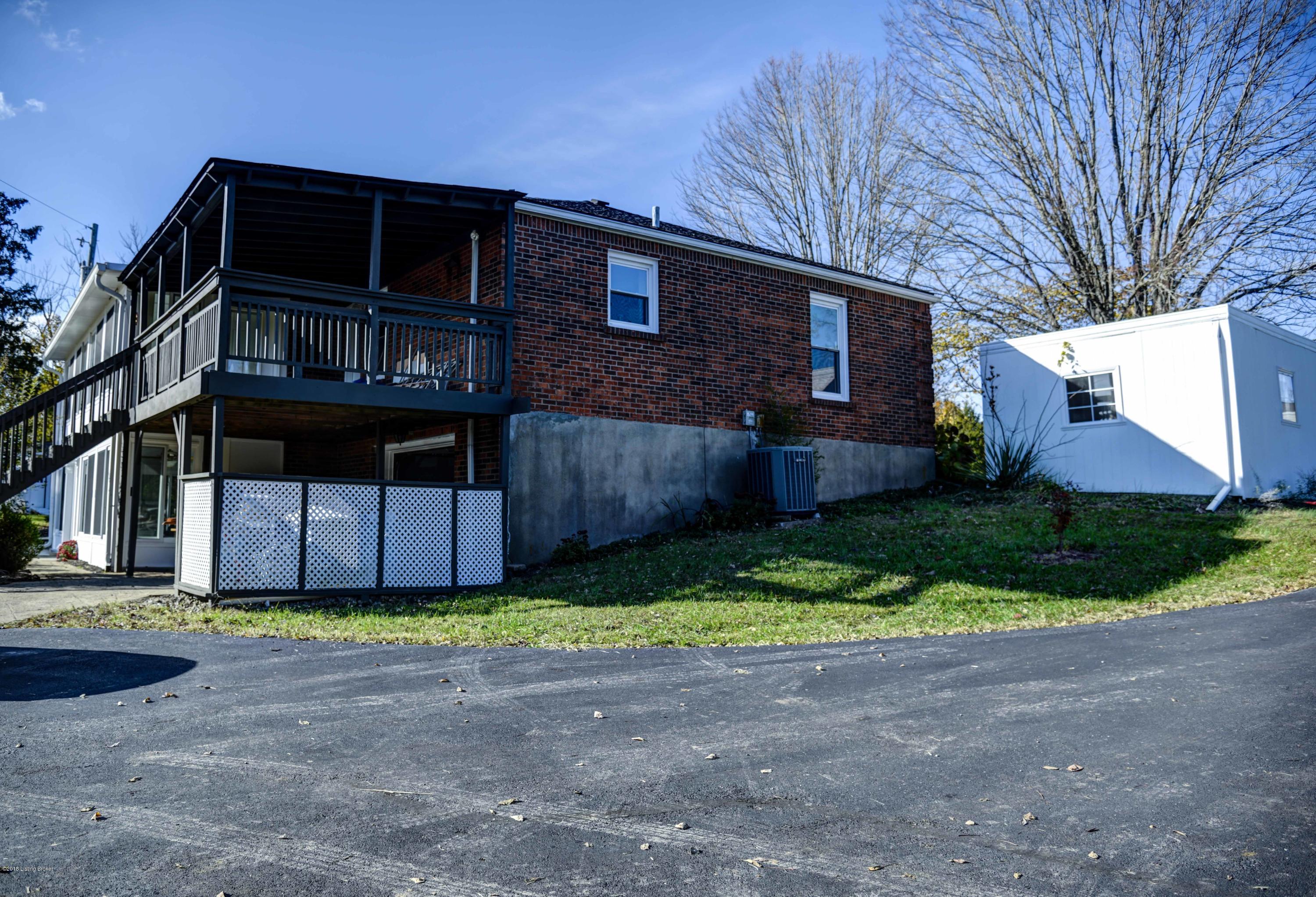6208 Chenoweth Run Road Louisville, KY 40299 - Photo 43 of 61 BryceNov-35