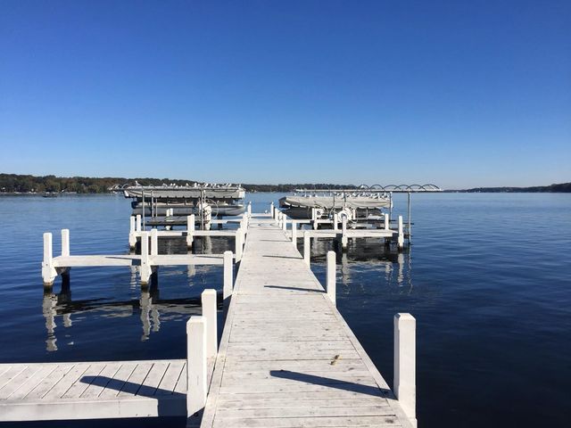 4222 Robbins Road, Delavan, WI 53115