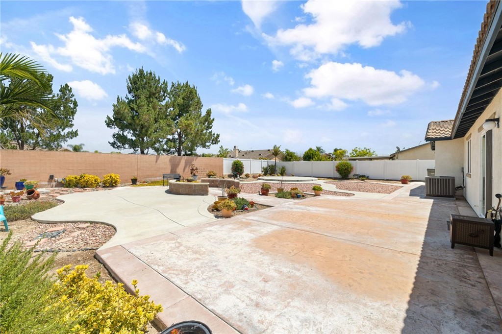 14392 Smith River Road Eastvale, CA 92880 - Photo 41 of 50