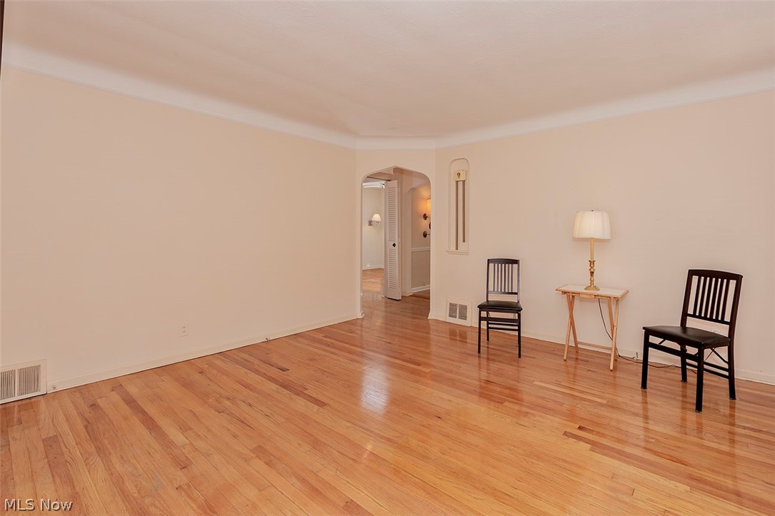 1115 Mayfield Ridge Road Cleveland, OH 44124 - Photo 6 of 35