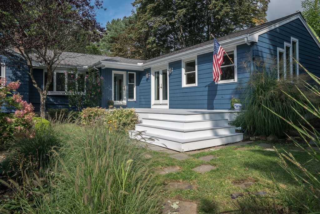 15 Hillcrest Road Bedford, MA 01730 - Photo 1 of 28 Gallery Image 1