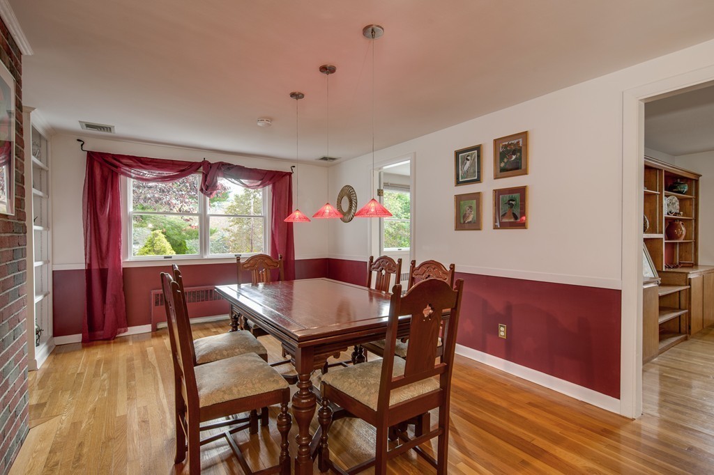 15 Hillcrest Road Bedford, MA 01730 - Photo 14 of 28 Gallery Image 14