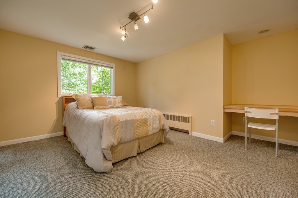 15 Hillcrest Road Bedford, MA 01730 - Photo 19 of 28 Gallery Image 19