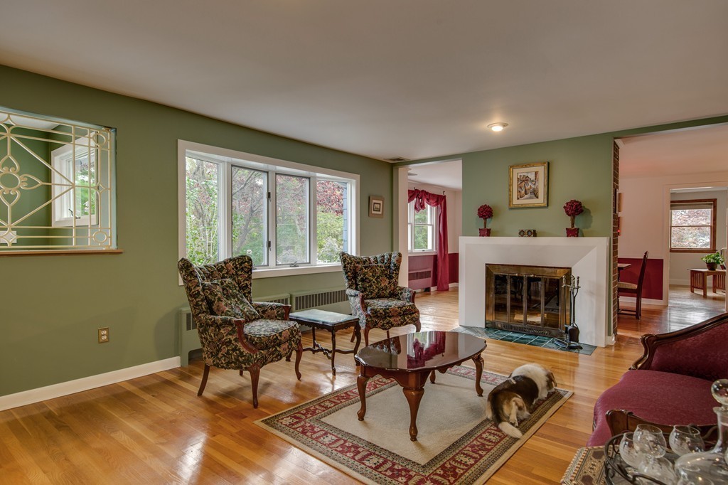 15 Hillcrest Road Bedford, MA 01730 - Photo 6 of 28 Gallery Image 6