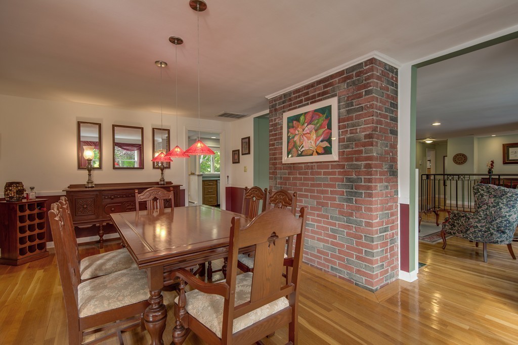 15 Hillcrest Road Bedford, MA 01730 - Photo 7 of 28 Gallery Image 7
