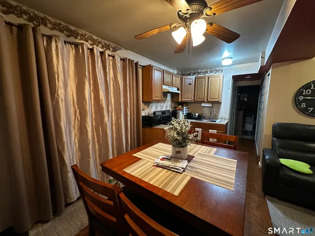 $378,500 | 654 Laurel Street, Unit 1, East Haven, CT 06512