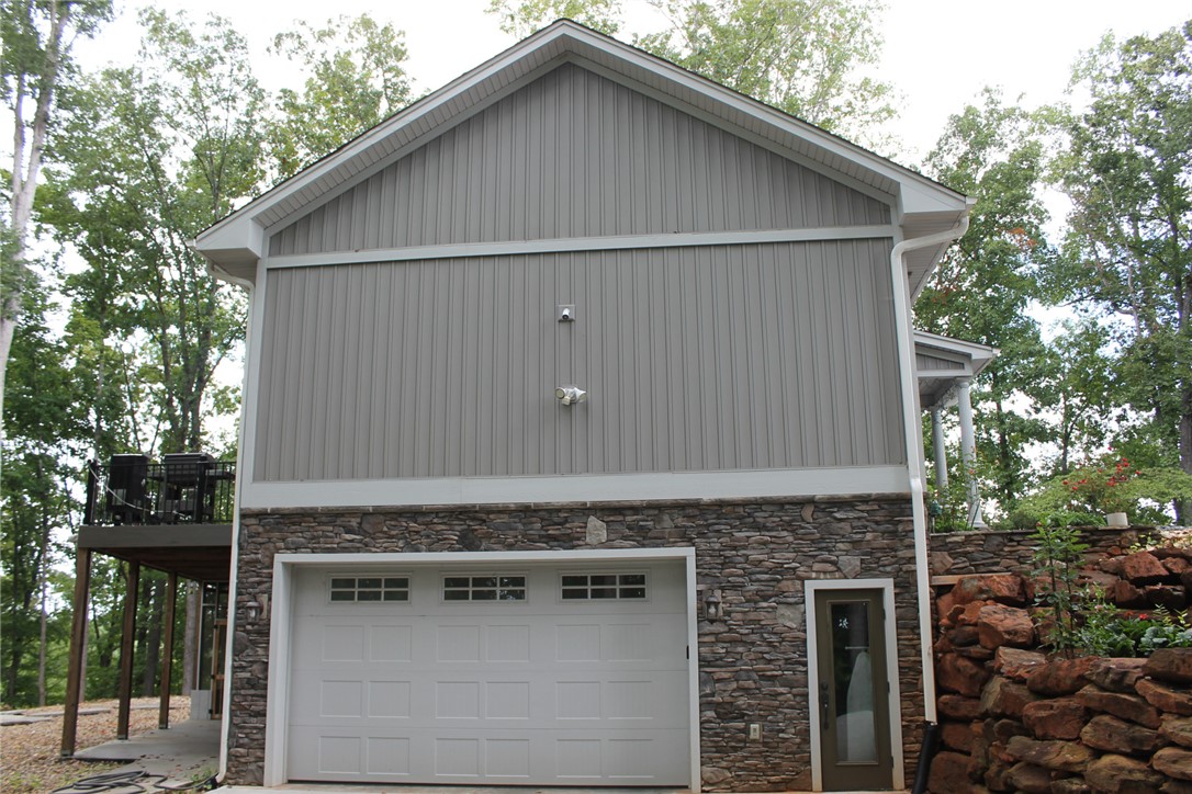 332 Two Rivers Drive Westminster, SC 29693 - Photo 3 of 50