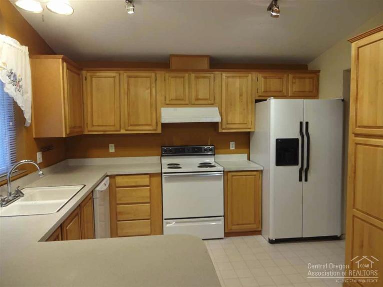 19046 Shoshone Road Bend, OR 97702 - Photo 6 of 18 Additional Photo