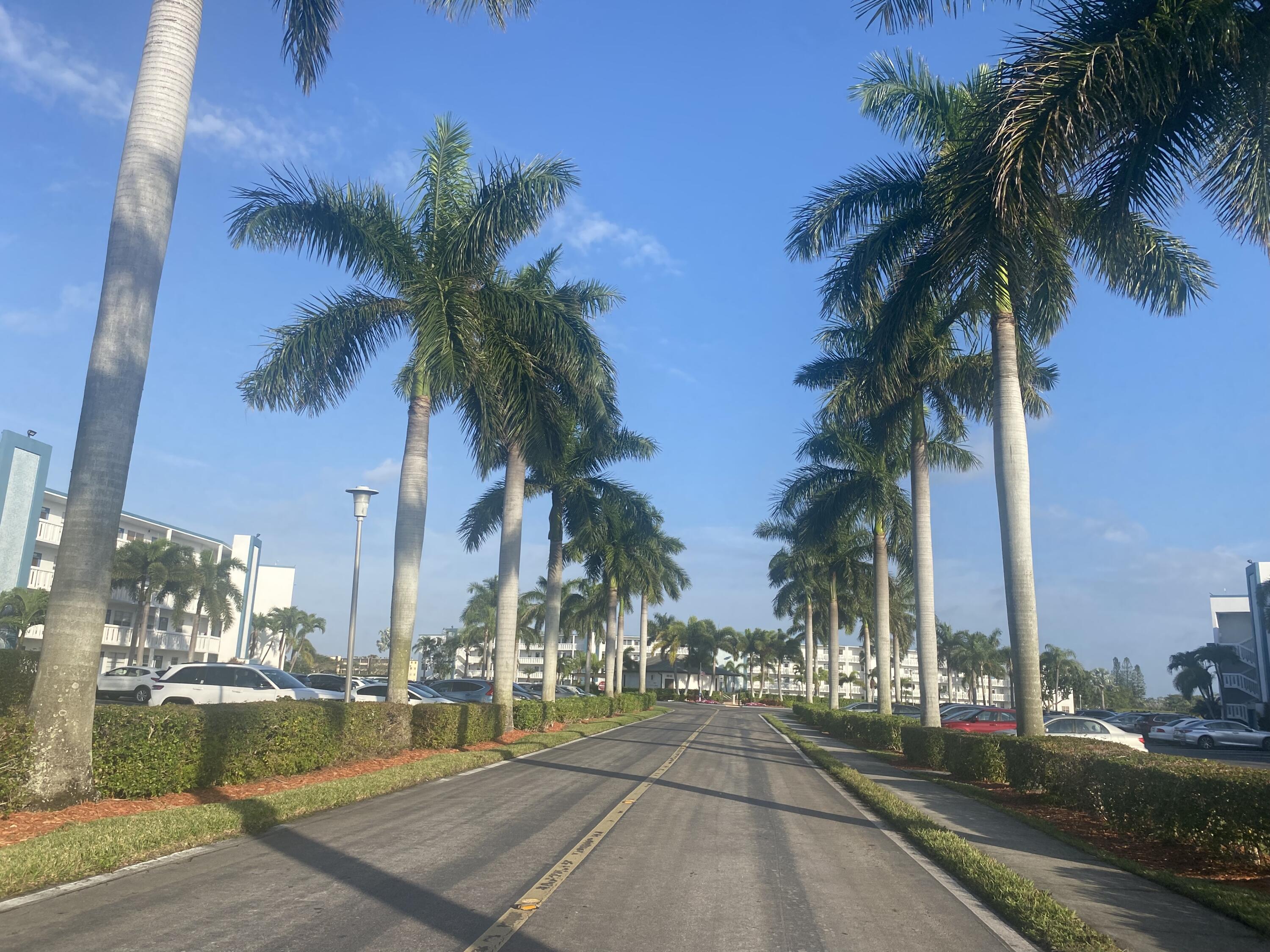 2081 Exeter, Unit 2081 Boca Raton, FL 33434 - Photo 9 of 11 257522E4-FCA3-46E4-B301-CFDDBFD350D6