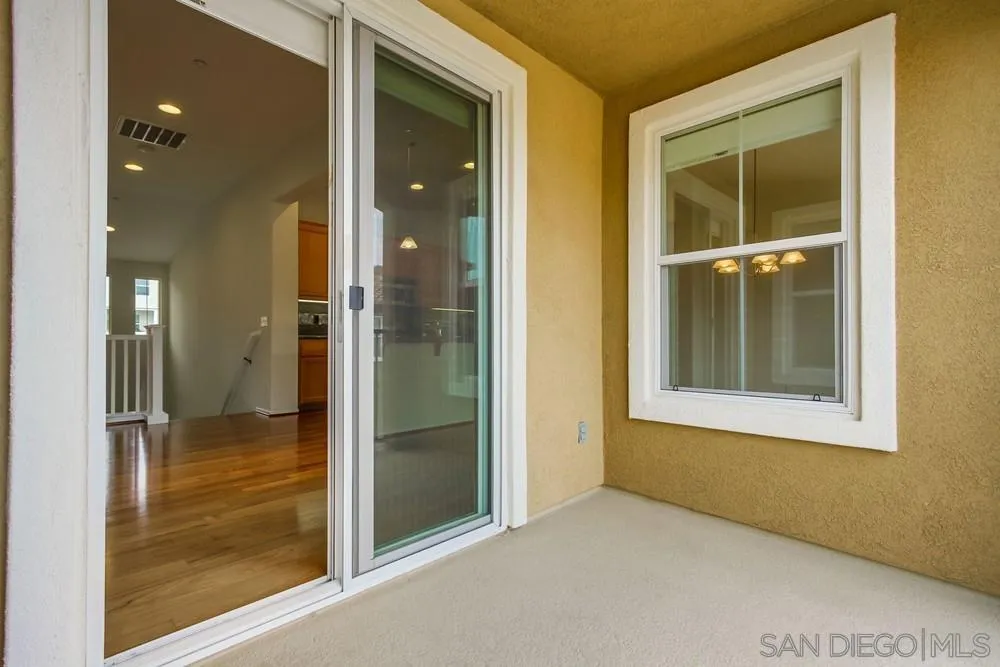1631 Avery Road San Marcos, CA 92078 - Photo 25 of 32 an empty room and window