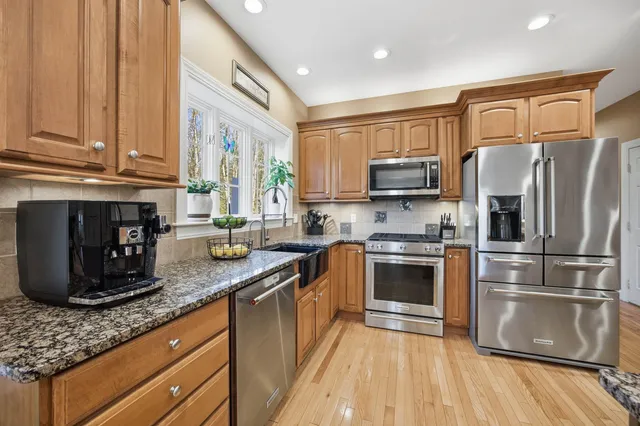 $899,000 | 8 Whittier Drive, Bow, NH 03304