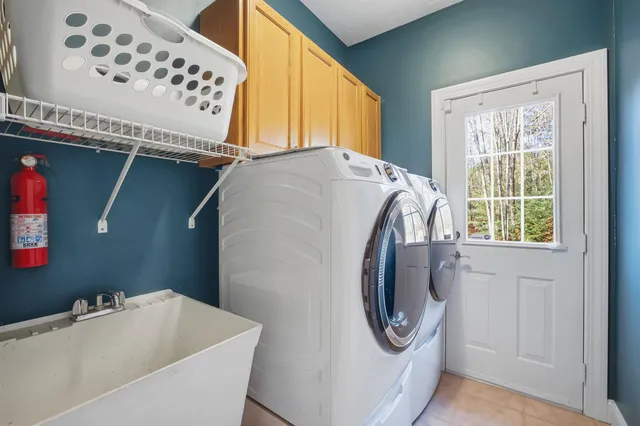 $899,000 | 8 Whittier Drive, Bow, NH 03304