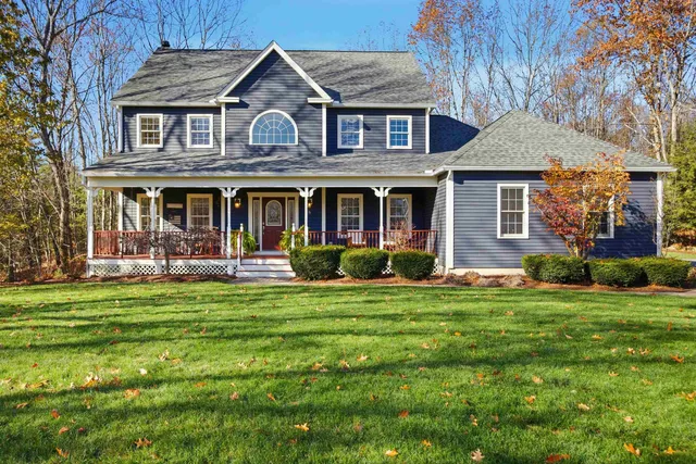 $899,000 | 8 Whittier Drive, Bow, NH 03304