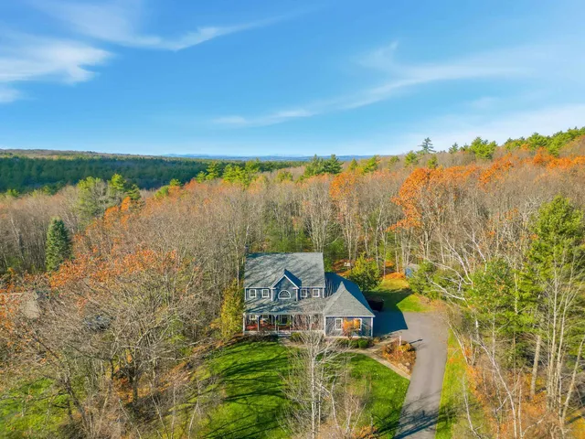 $899,000 | 8 Whittier Drive, Bow, NH 03304