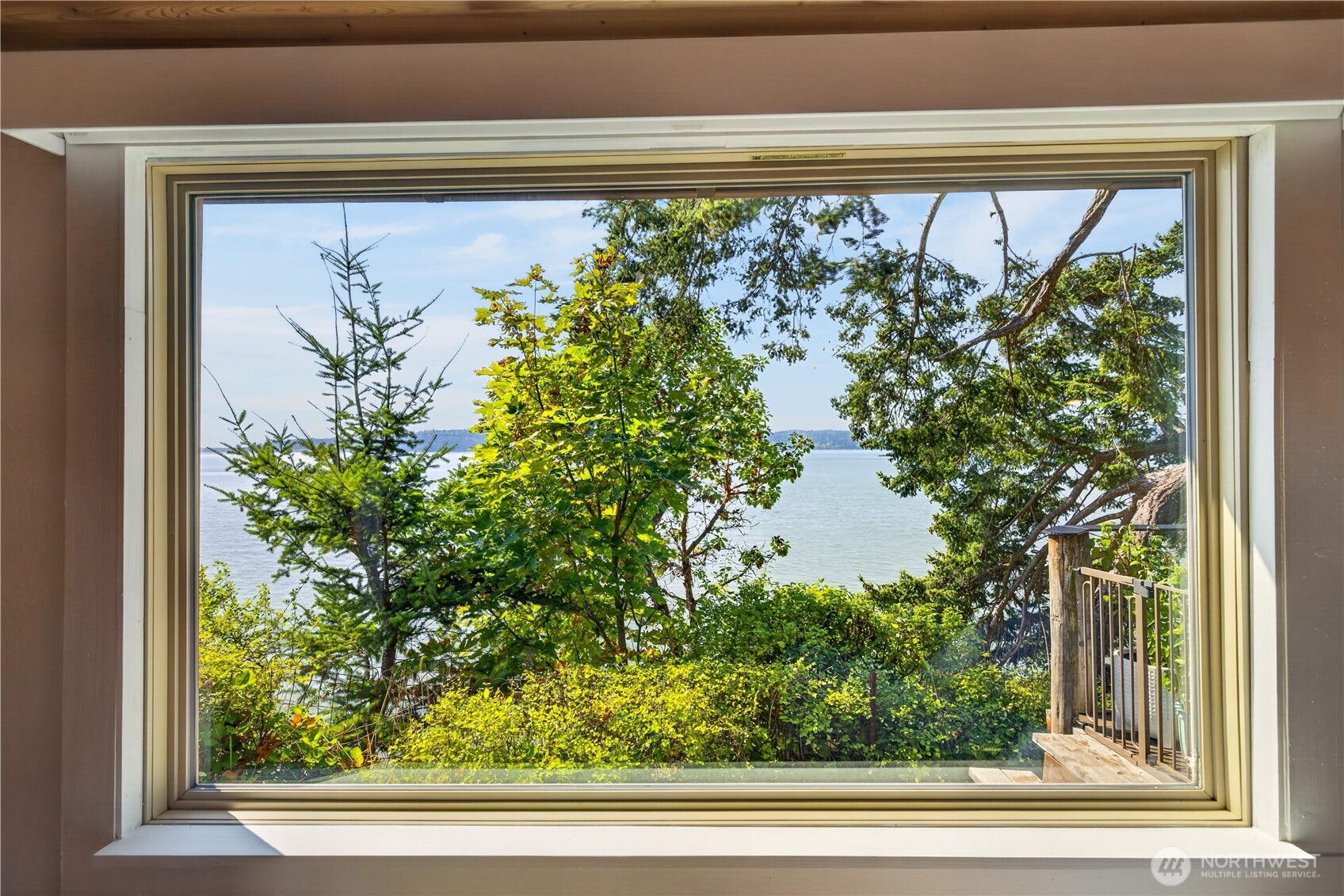 18274 Capet Zalsiluce Road La Conner, WA 98257 - Photo 17 of 37 Gallery Image 17