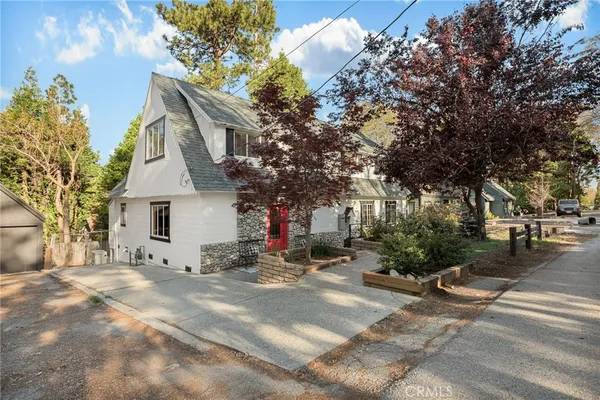 $649,000 | 230 Hemlock Drive, Lake Arrowhead, CA 92352