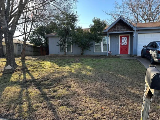 $260,000 | 3810 Indian Wells Drive, Arlington, TX 76017