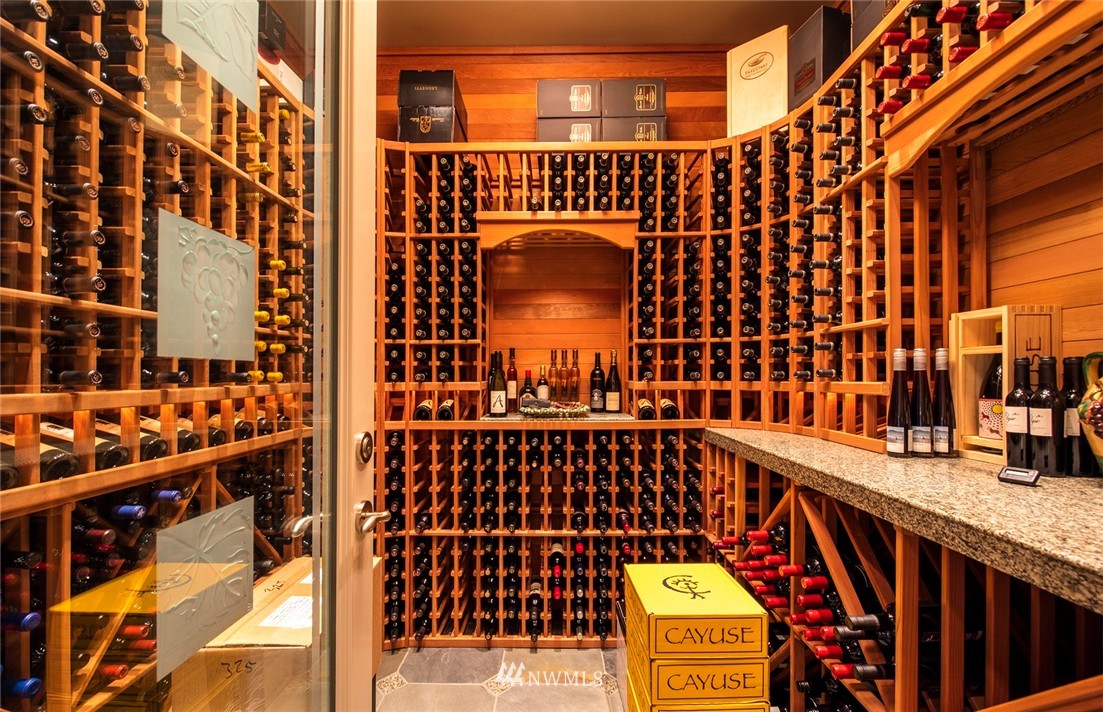 Undisclosed Address Bellevue, WA 98004 - Photo 18 of 25