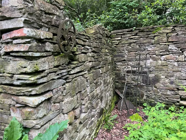 $369,900 | 326 Park Hill Road, Erin, NY 14838