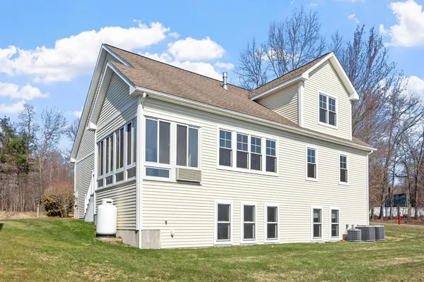 $649,900 | 1 Victoria Drive, Unit 22, Leicester, MA 01542