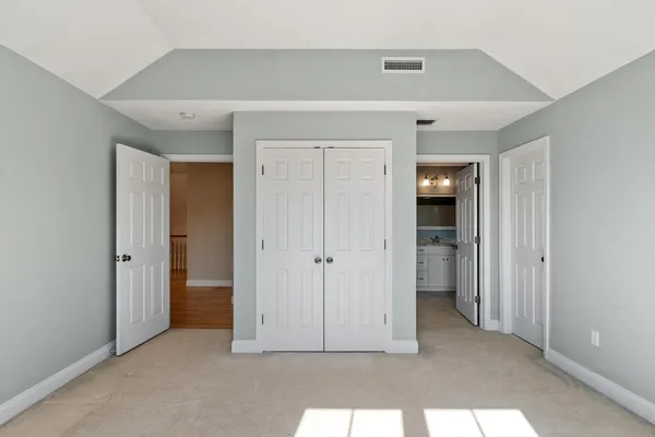 $649,900 | 1 Victoria Drive, Unit 22, Leicester, MA 01542