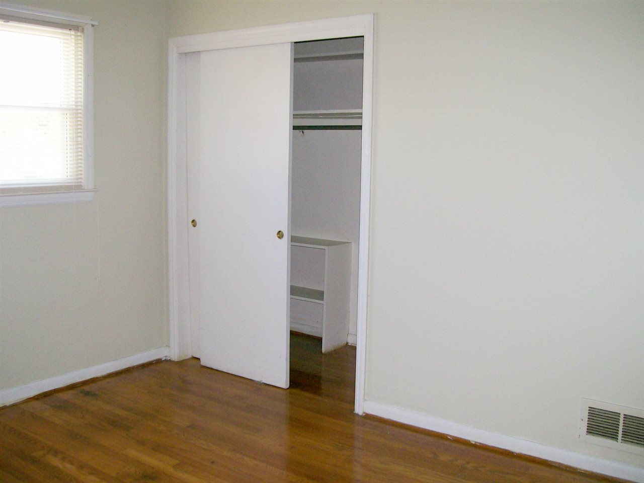 159 Dover Road Spartanburg, SC 29301 - Photo 15 of 16 Master Bedroom