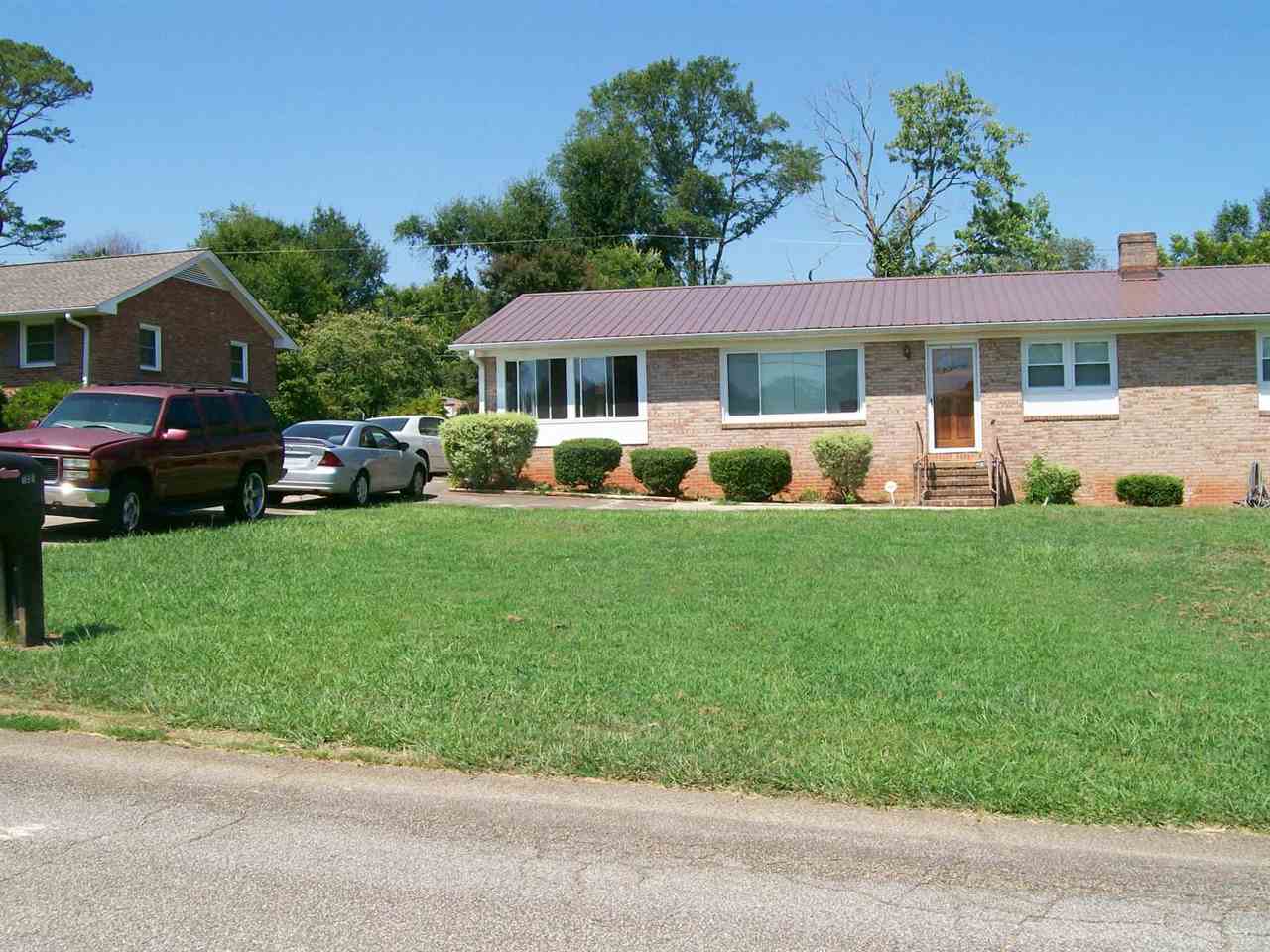 159 Dover Road Spartanburg, SC 29301 - Photo 3 of 16 Gallery Image 3