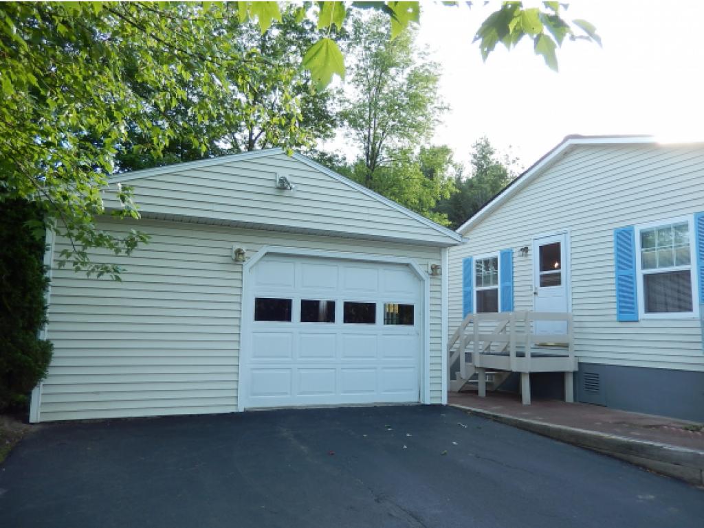 632 Meadowbend Road Williston, VT 05495 - Photo 5 of 19 Gallery Image 5