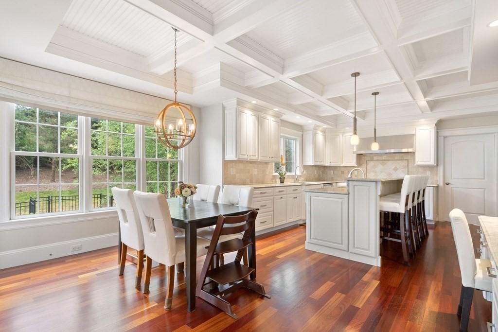 19 Dunedin Road Wellesley, MA 02481 - Photo 15 of 38