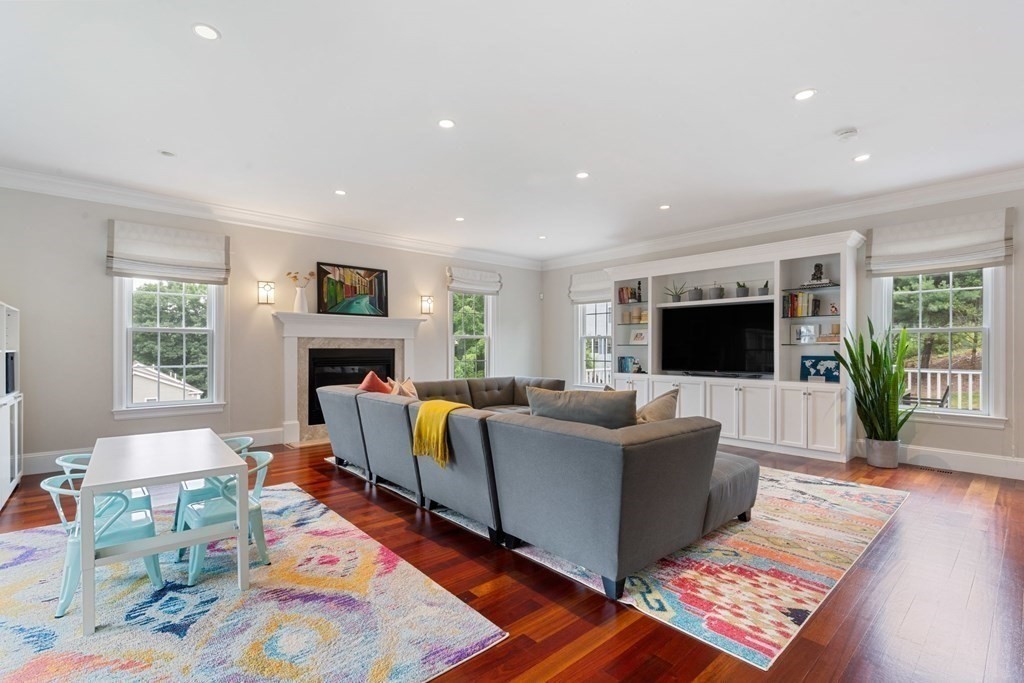 19 Dunedin Road Wellesley, MA 02481 - Photo 18 of 38